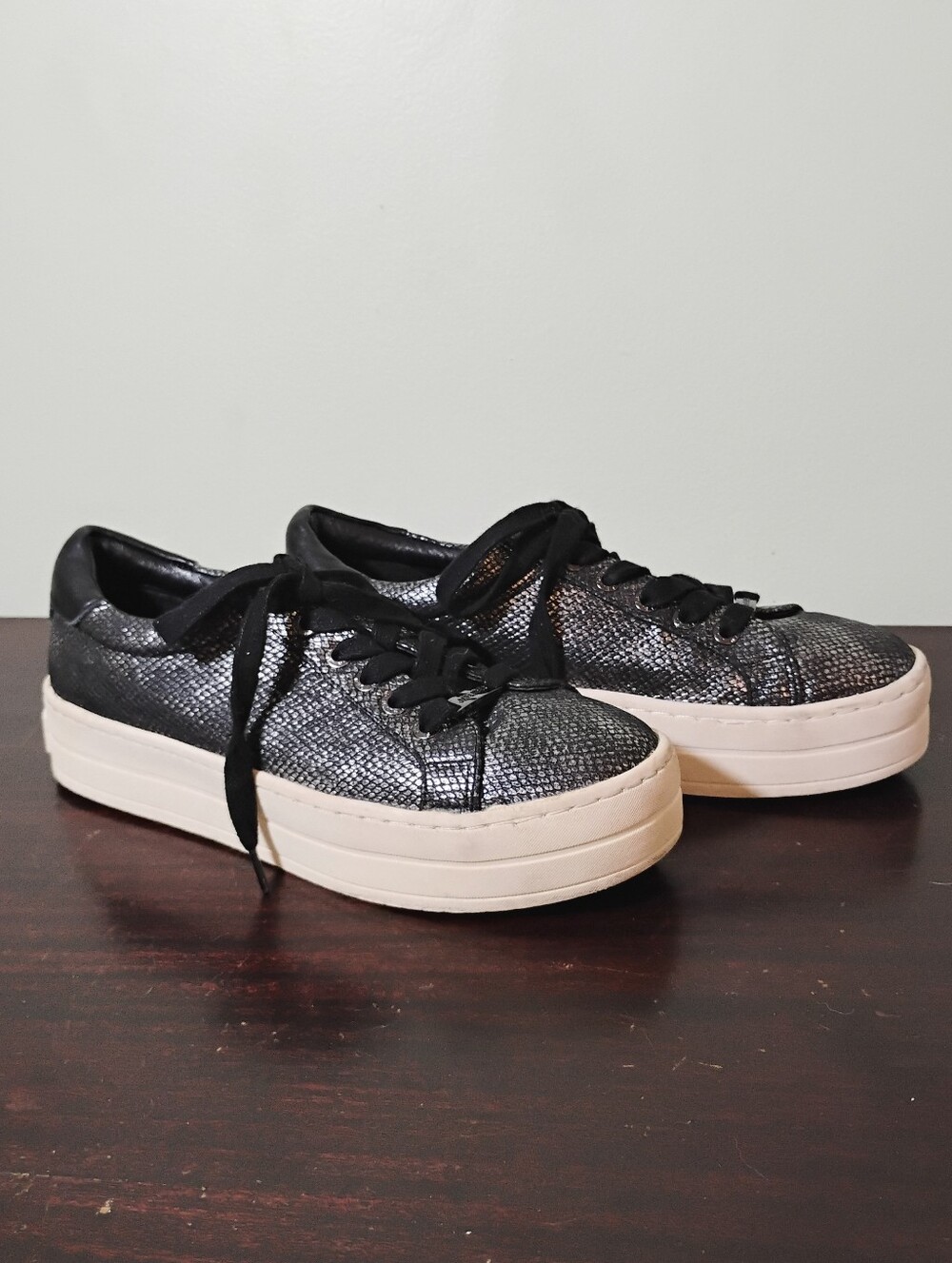 J/SLIDES NYC Metallic Snakeskin Platform Sneakers - Size 7.5